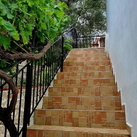 Peyko בית הארחה קרי